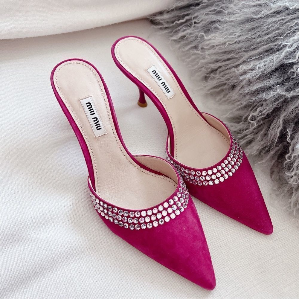 Miu Miu FW19 suede Pointed toe mule in pink size 37.5
